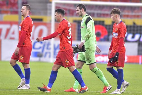 Laurențiu Brănescu (al doilea din dreapta) este dorit de FC U Craiova // foto: Imago