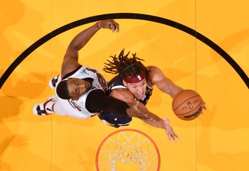 Denver Nuggets câștigă din nou pe terenul lui Miami Heat, 108-95, și conduce cu 3-1 în finala NBA înainte de revenirea în Colorado. Foto: NBA