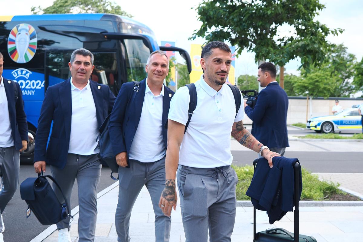 Nemții i-au dat KO lui Iordănescu din prima zi! Decizia care l-a înfuriat pe selecționer înainte de Euro 2024
