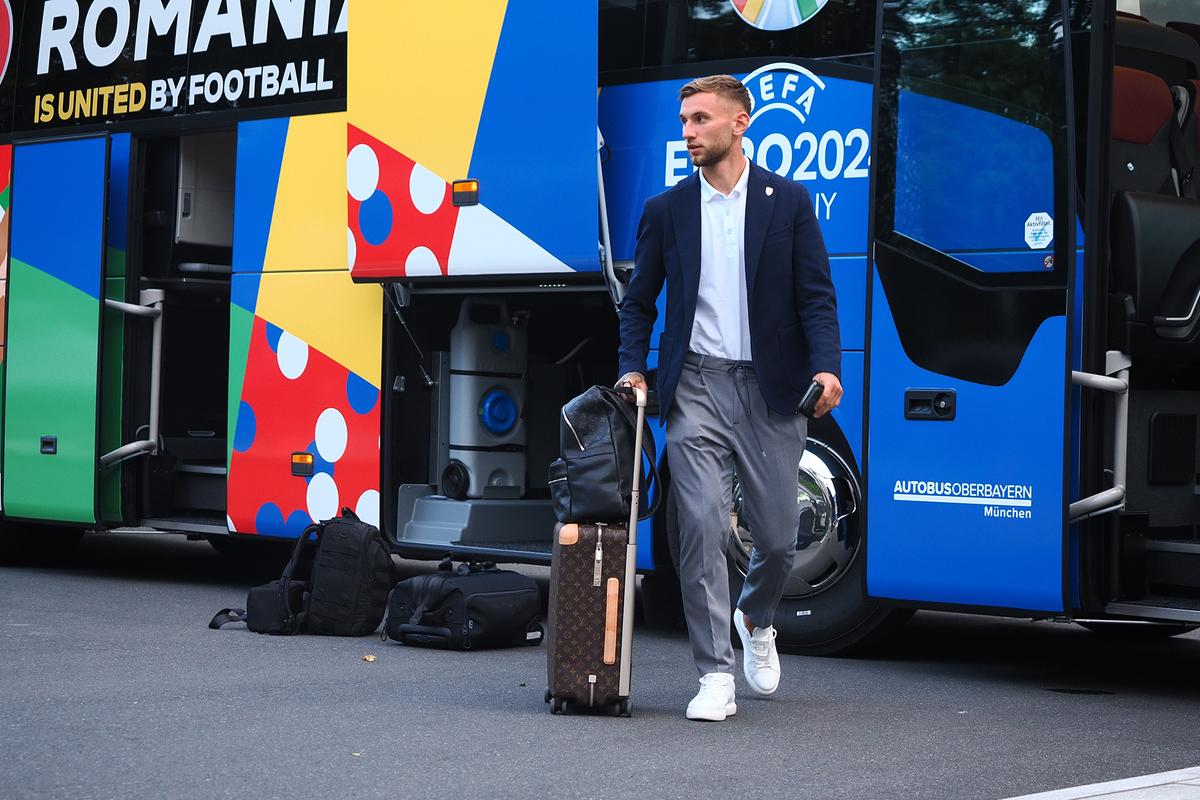 Nemții i-au dat KO lui Iordănescu din prima zi! Decizia care l-a înfuriat pe selecționer înainte de Euro 2024