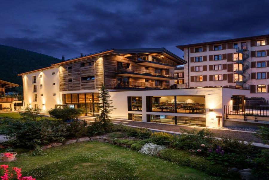 Locuim la unul dintre cele mai ieftine hoteluri la Euro 2024 » Ce echipe s-au cazat cu bani mai puțini decât cei plătiți de România și cine stă la superlux