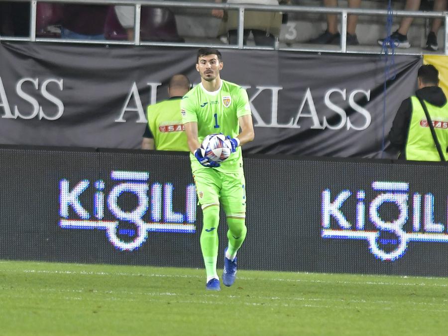 Florin Niță, apărând poarta României Reghecampf pariază pe fostul lui elev la Euro: „Va fi titular, unul dintre cei mai serioși fotbaliști cu care am lucrat”