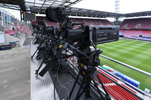 Cine transmite EURO 2024 la TV  // FOTO: Imago
