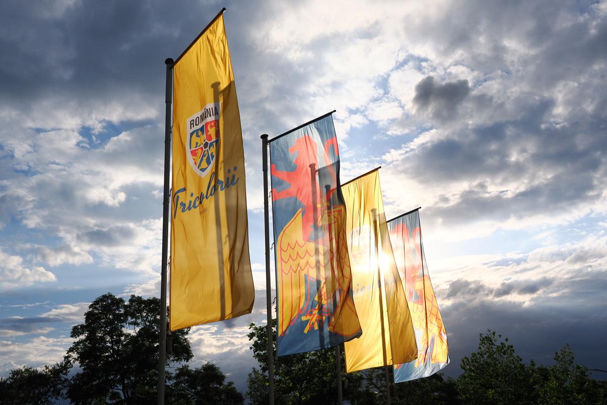 Nemții i-au dat KO lui Iordănescu din prima zi! Decizia care l-a înfuriat pe selecționer înainte de Euro 2024