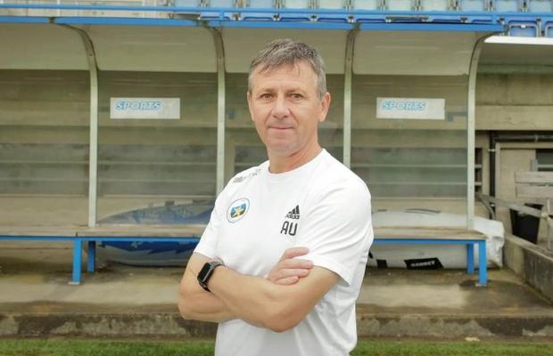 Antrenorul propus de Ilie Dumitrescu în Superliga a rămas fără echipă
