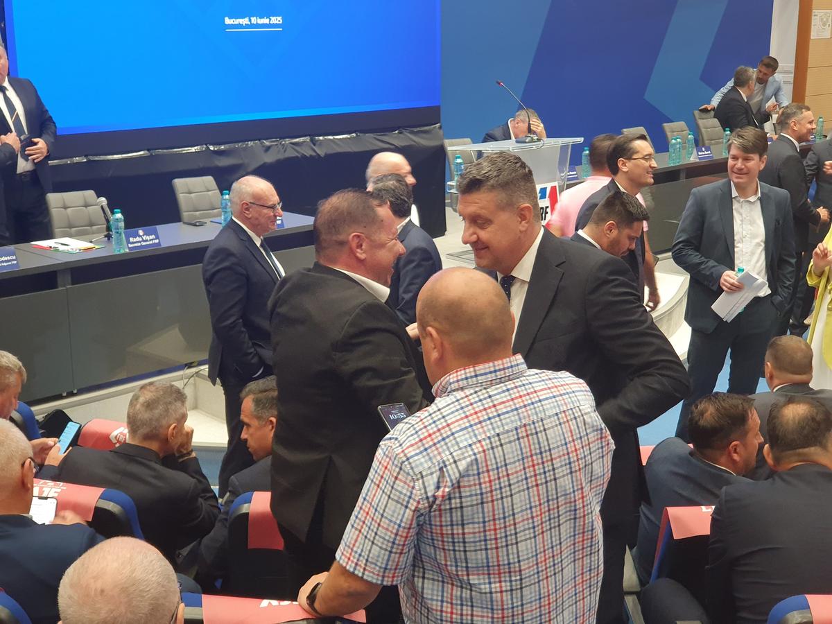 Răzvan Burleanu la Adunarea Generală a FRF din 10 iunie