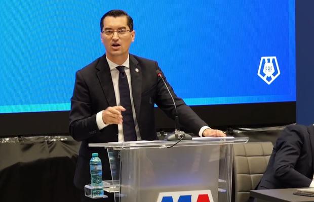 Scandal la Adunarea Generală a FRF între Răzvan Burleanu și Adrian Mititelu » Spiritele s-au încins în sală: „Bă nebunule, ne faci sclavi pe toți?”
