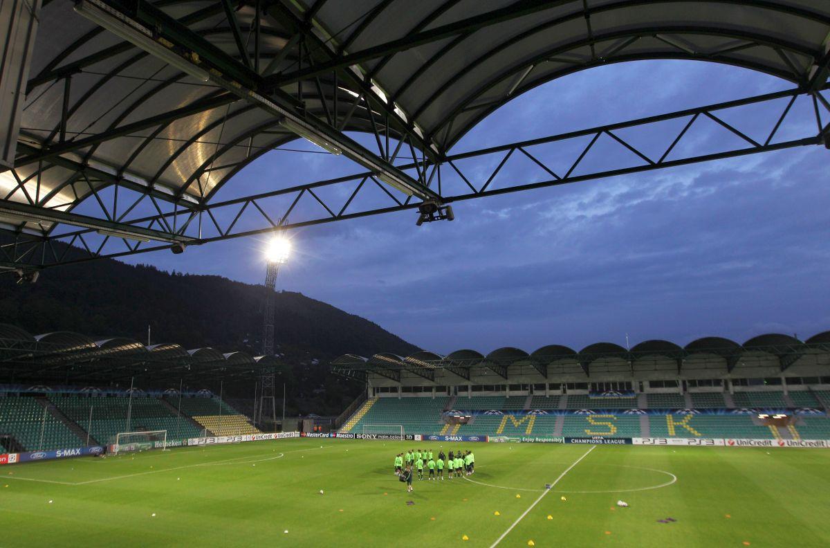 Poftiți în arenele Slovaciei! Cum arată stadioanele pe care se joacă EURO 2025