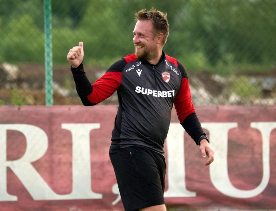 Ștefan Căliman // foto: Facebook @ Dinamo Bucuresti 3 oameni noi în staff-ul lui Dinamo » Preparator fizic din Spania + Înlocuitorul lui Caparco a lucrat la Rapid și CFR Cluj!
