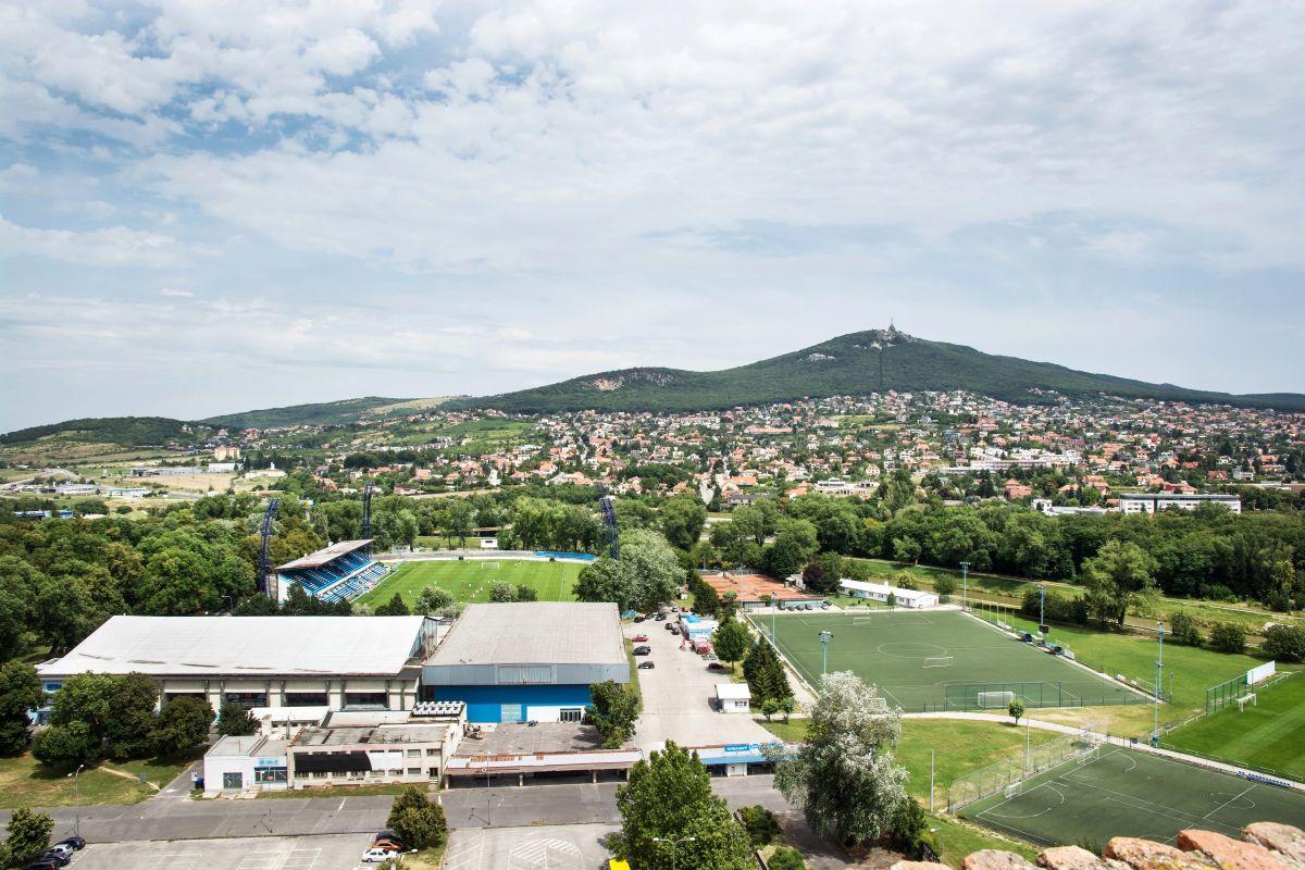 Ghid EURO 2025 » Totul despre Campionatul European U21 din Slovacia: vedete, favorite, program + Cum arată cele opt stadioane