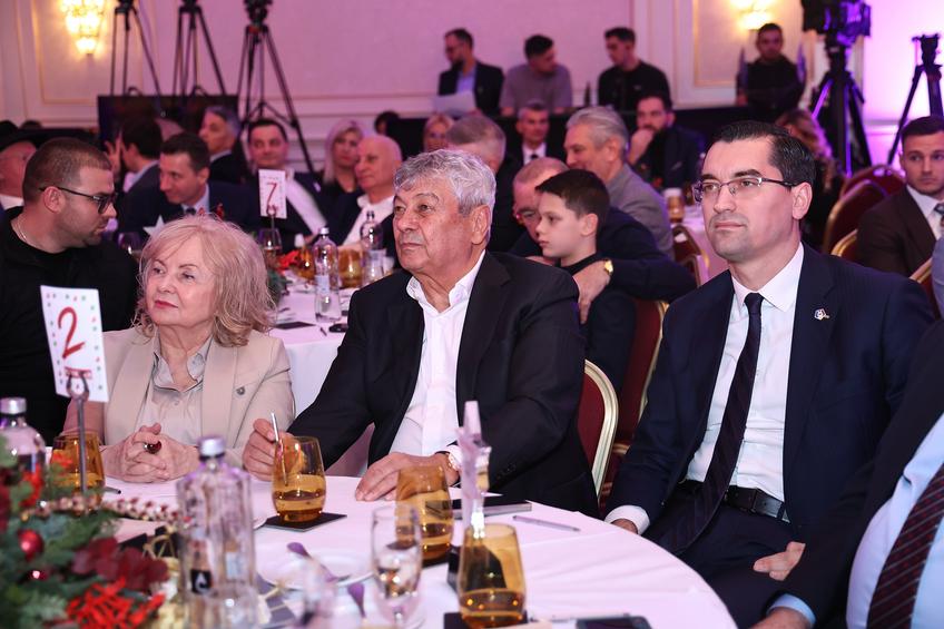 Mircea Lucescu, Răzvan Burleanu