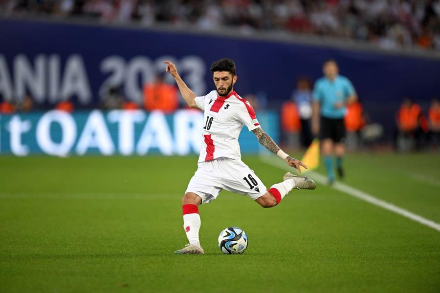 Irakli Azarovi Ghid EURO 2025 » Totul despre Campionatul European U21 din Slovacia: vedete, favorite, program + Cum arată cele opt stadioane