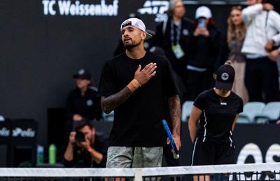 Nick Kyrgios a revenit după 6 luni în turnee cu victorie și un mesaj emoționant: „Pentru voi joc!”