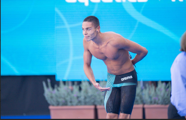 Cu două luni înainte de Campionatele Europene de la Paris, Federația Europeană a apelat la o imagine cu David Popovici pentru a promova competiția