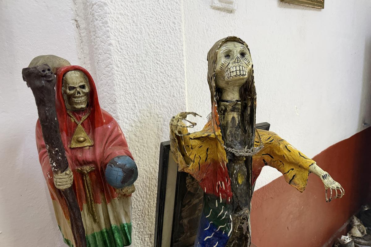 Imagini de la Santuario de la Santa Muerte