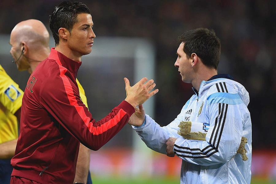 Cristiano Ronaldo și Lionel Messi se pot întâlni în sferturile CM 2026/ FOTO Getty Images Fugit în Los Angeles de 42 de ani, jurnalistul Vladimir Moraru vorbește despre viața în America: „Pentru SUA, acum e cea mai dificilă perioadă”