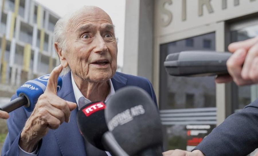 Sepp Blatter (90 de ani), fostul președinte al FIFA între 1998 și 2015, critică politica forului mondial, care execută ordinele SUA Fostul președinte FIFA l-a atacat direct pe Infantino: „Încotro te îndrepți, FIFA?!”