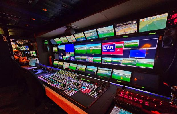 Meciurile echipei naționale, la un pas să fie transmise gratis la TV! » Inițiativa adoptată azi de Camera Deputaților merge la promulgare