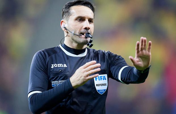 Sebastian Colțescu bifează, în această seară, o performanță importantă pentru cariera sa: 300 de meciuri în prima ligă din România