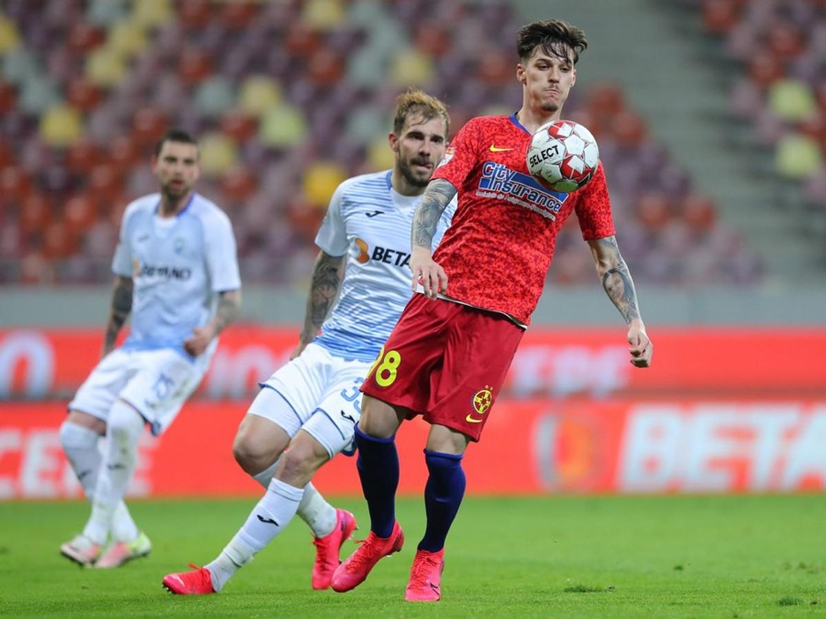 Gigi Becali l-a sunat pe Laurențiu Reghecampf: „Cum ai veni la FCSB?”