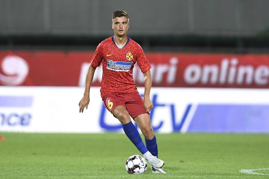 Dragoș Nedelcu a plecat de la FCSB // FOTO: Imago A renunțat la bani ca să scape de Becali! Ce sumă pierde Nedelcu după plecarea de la FCSB