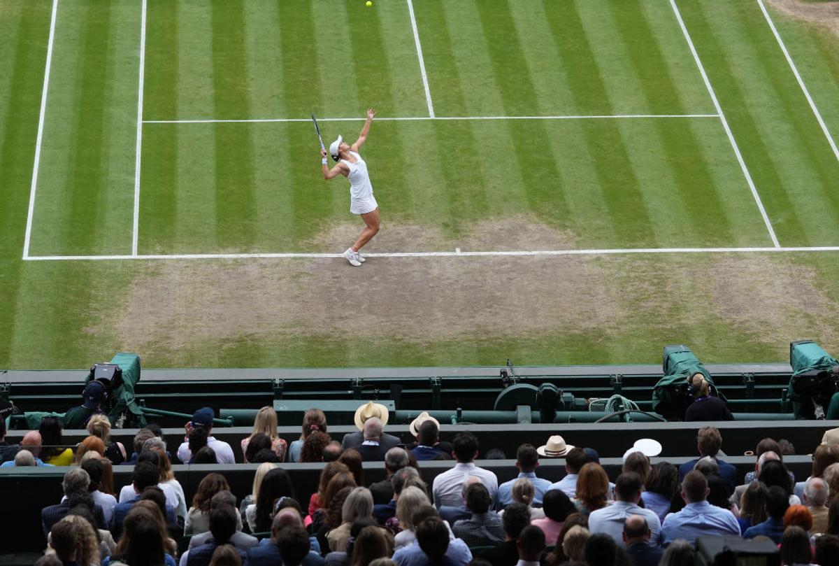 Lacrimi după finala de la Wimbledon! Ambele jucătoare au izbucnit în plâns