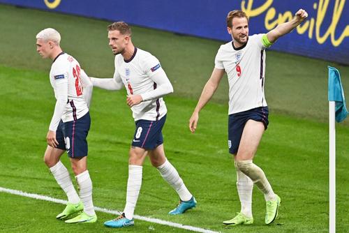 Phil Foden (primul din stânga) a ratat ultimul antrenament al Angliei // foto: Guliver/gettyimages