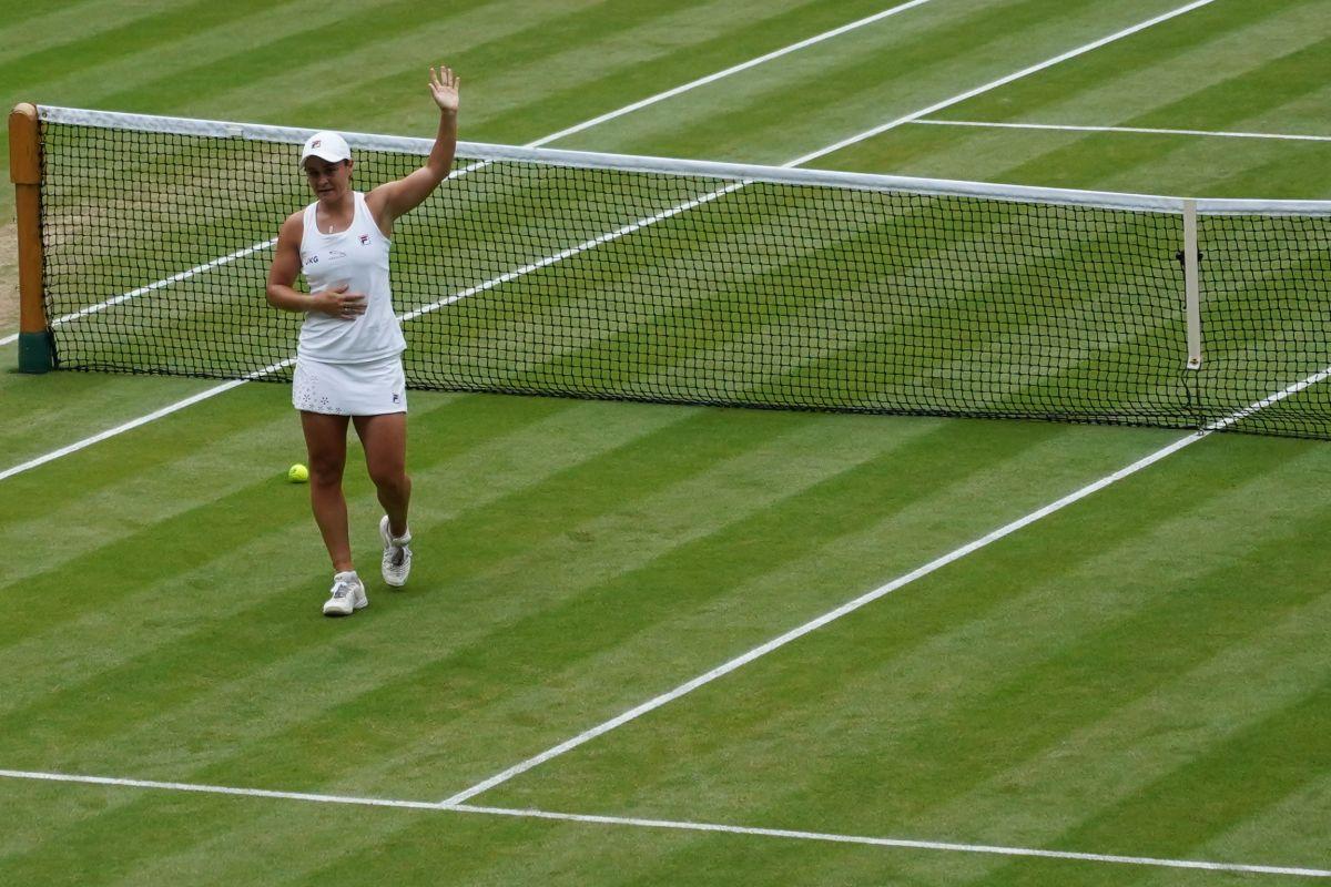 Lacrimi după finala de la Wimbledon! Ambele jucătoare au izbucnit în plâns