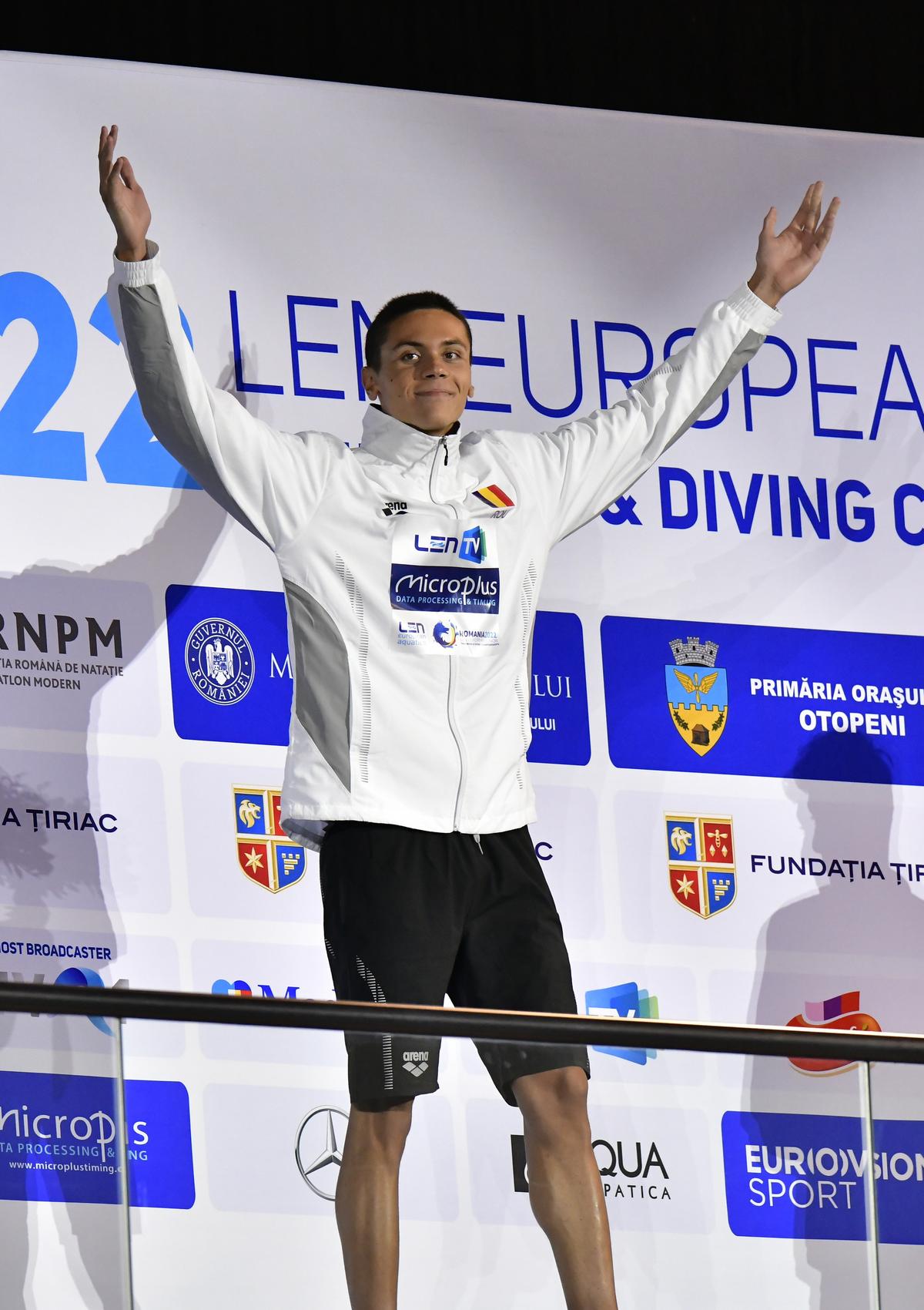 România a încheiat în forță Europenele de juniori de la Otopeni » David Popovici, a patra medalie de aur! + Vlad Stancu a prins argintul în finala de la 400 de metri liber