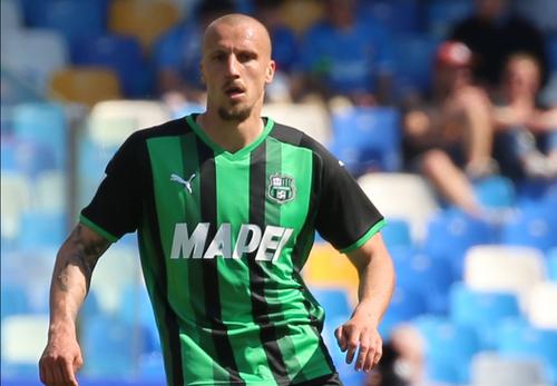Vlad Chiricheș a lăsat-o pe Sassuolo pentru Cremonese. Foto: Imago