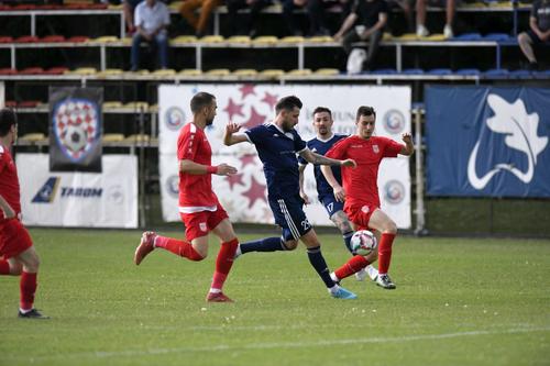 ACSFC Dinamo, echipa lui Nicolae Badea, va începe sezonul următor cu obiectivul de a promova în liga a treia. Acolo se află deja CS Dinamo, formația Clubului Sportiv al Ministerului de Interne.