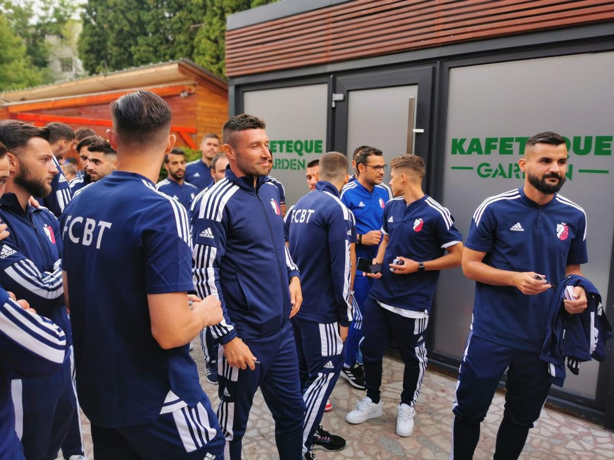FC Botoșani, prezentare echipament și siglă
