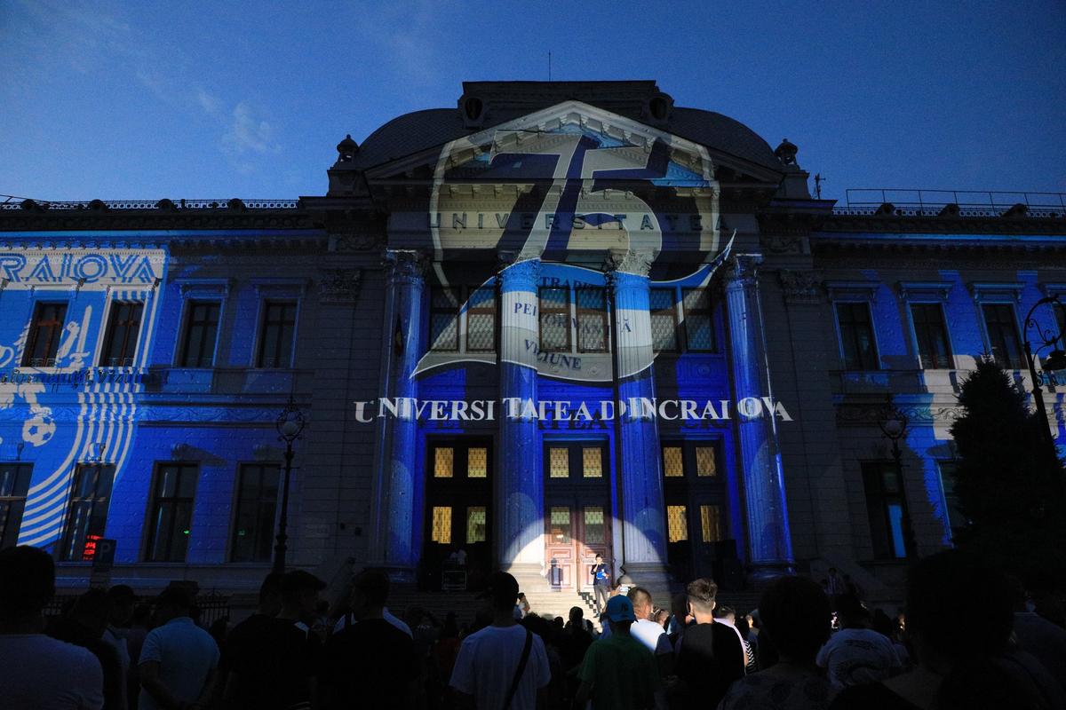 Lora a prezentat noul echipament al Universității Craiova » Fanii sunt furioși: „Suntem KO la transferuri”