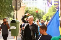 Gigi Becali, pe urmele „Bucharest Pride” » Patronul FCSB a stropit cu agheasmă și a cântat pe Calea Victoriei