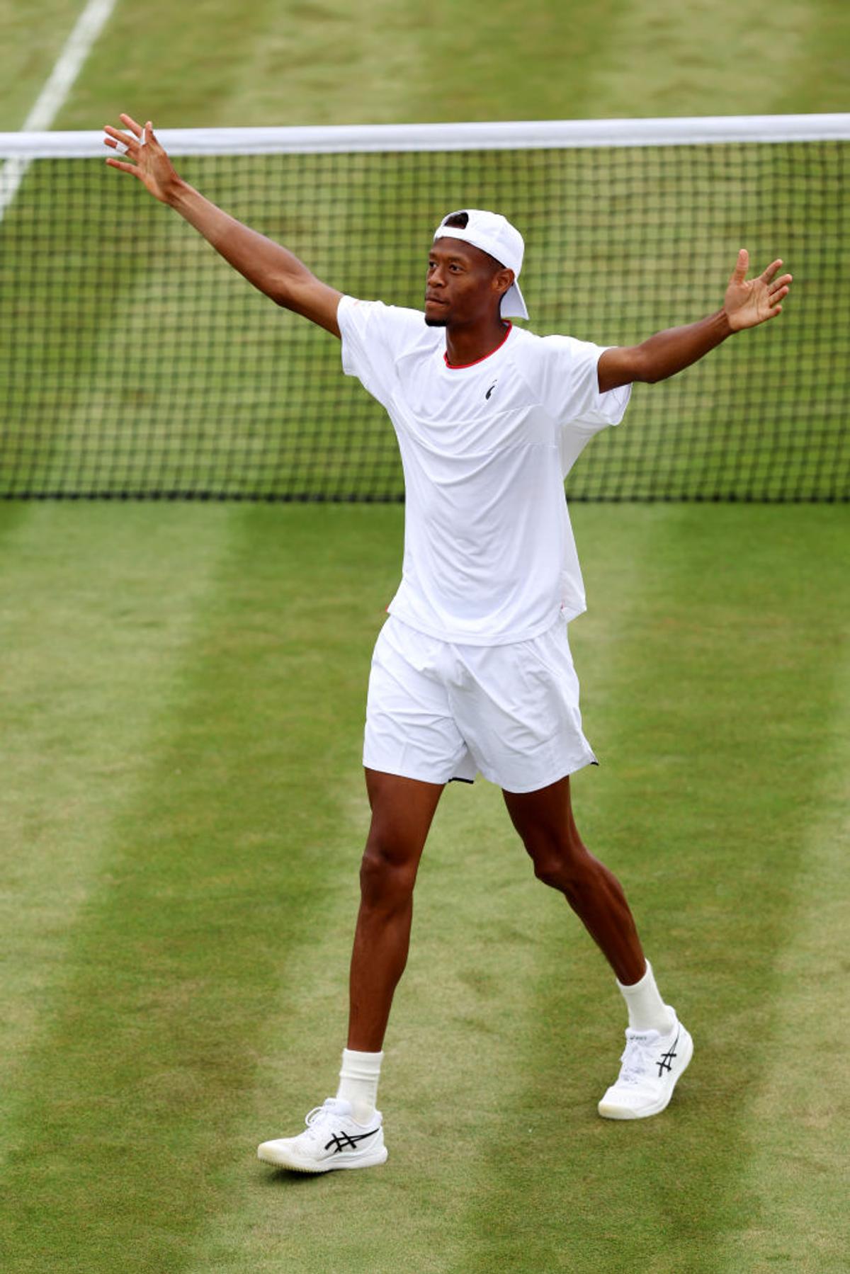 Continuă miracolul la Wimbledon » La prima prezență pe tabloul principal, „geniul” american trece de Tsitsipas și ajunge în „sferturi” + în octombrie era analist TV și vorbea despre Halep