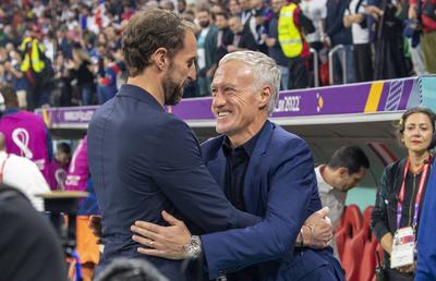 „Non-fotbalul lui Deschamps e modelul Angliei, să aibă grijă!” » Editorial devastator în The Guardian: „Francezii sunt ca febra fânului, Anglia e ca fotbalul cu gaură în cap”