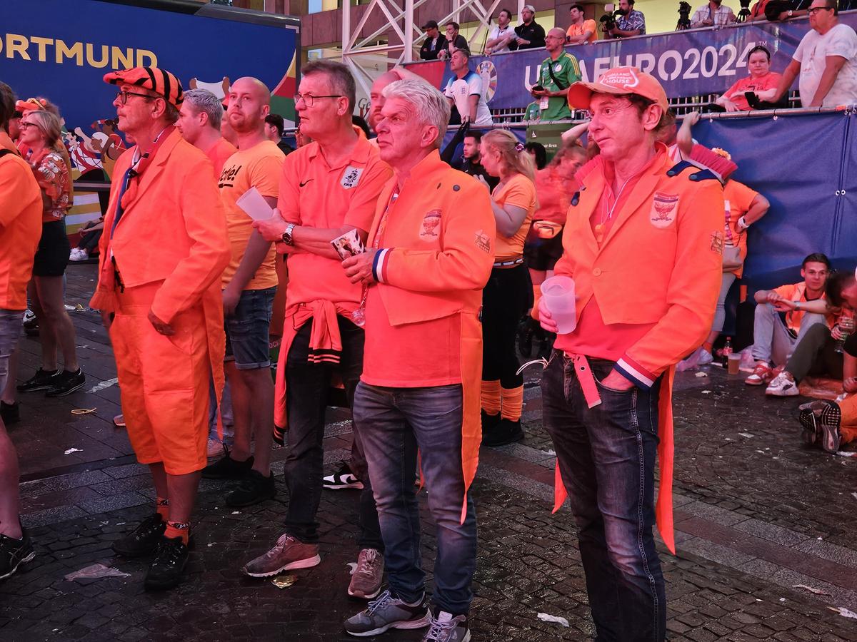 Invazia Oranje » Atmosferă electrizantă în fan zone-ul din Dortmund