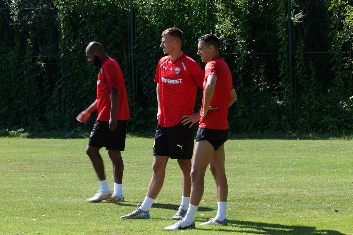 Fost jucător la FCSB și Rapid, în staff-ul lui Dinamo: detalii de ultimă oră de la Săftica » Care este situația jucătorilor accidentați