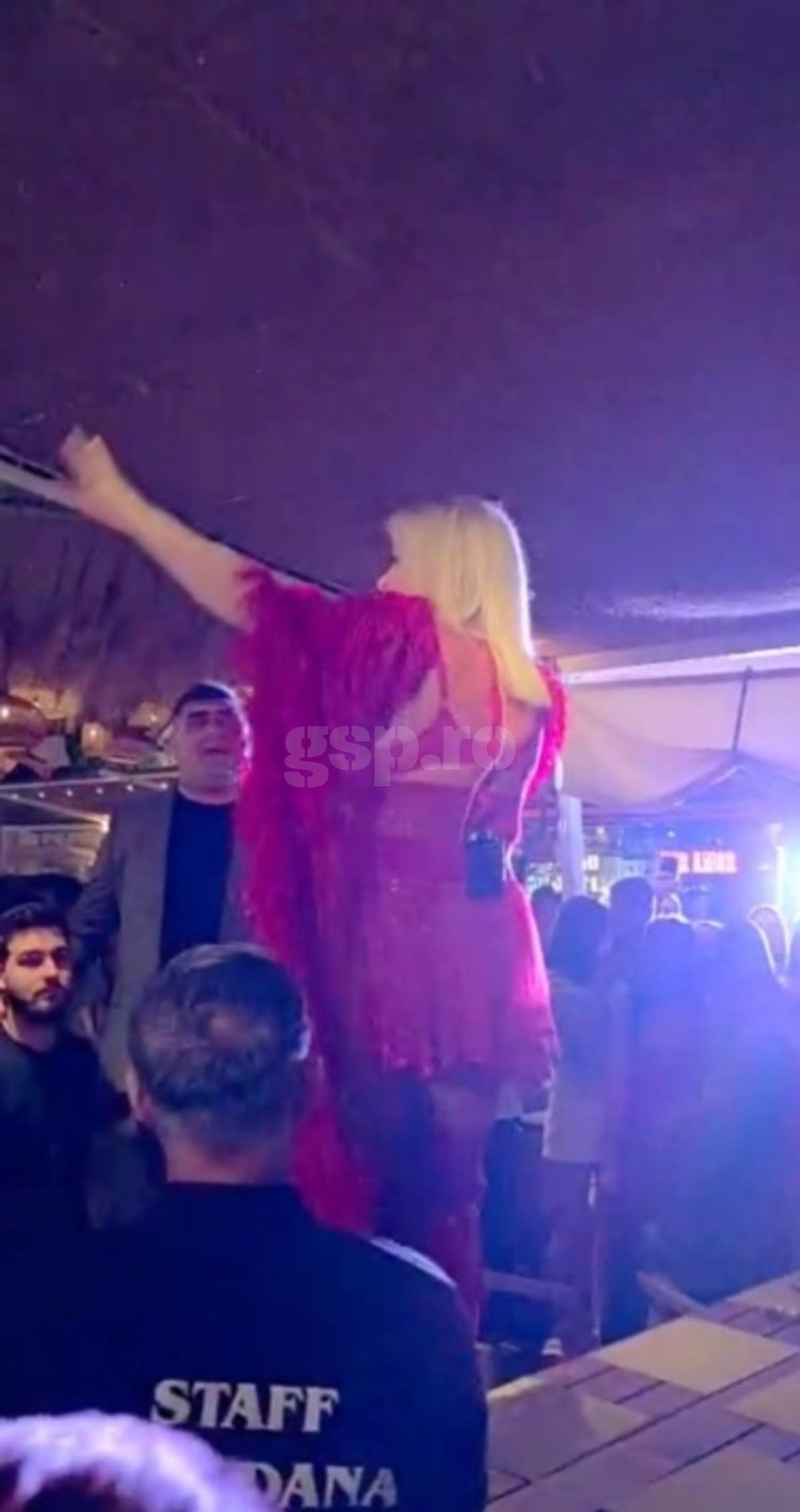Loredana Groza, show pe mese în fața lui Gică și Ianis Hagi