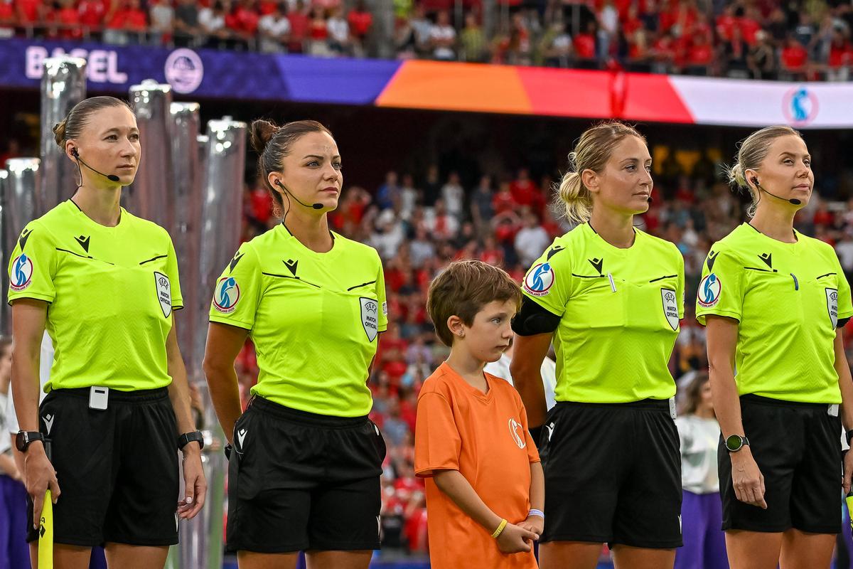 Arbitraj românesc de top la EURO 2025! Alina Peșu și Iuliana Demetrescu au fost delegate din nou la meciuri tari