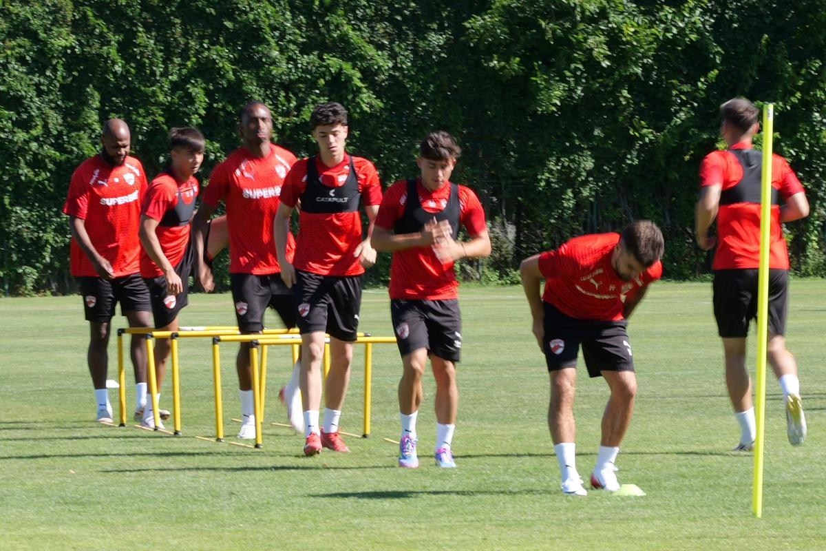 Fost jucător la FCSB și Rapid, în staff-ul lui Dinamo: detalii de ultimă oră de la Săftica » Care este situația jucătorilor accidentați