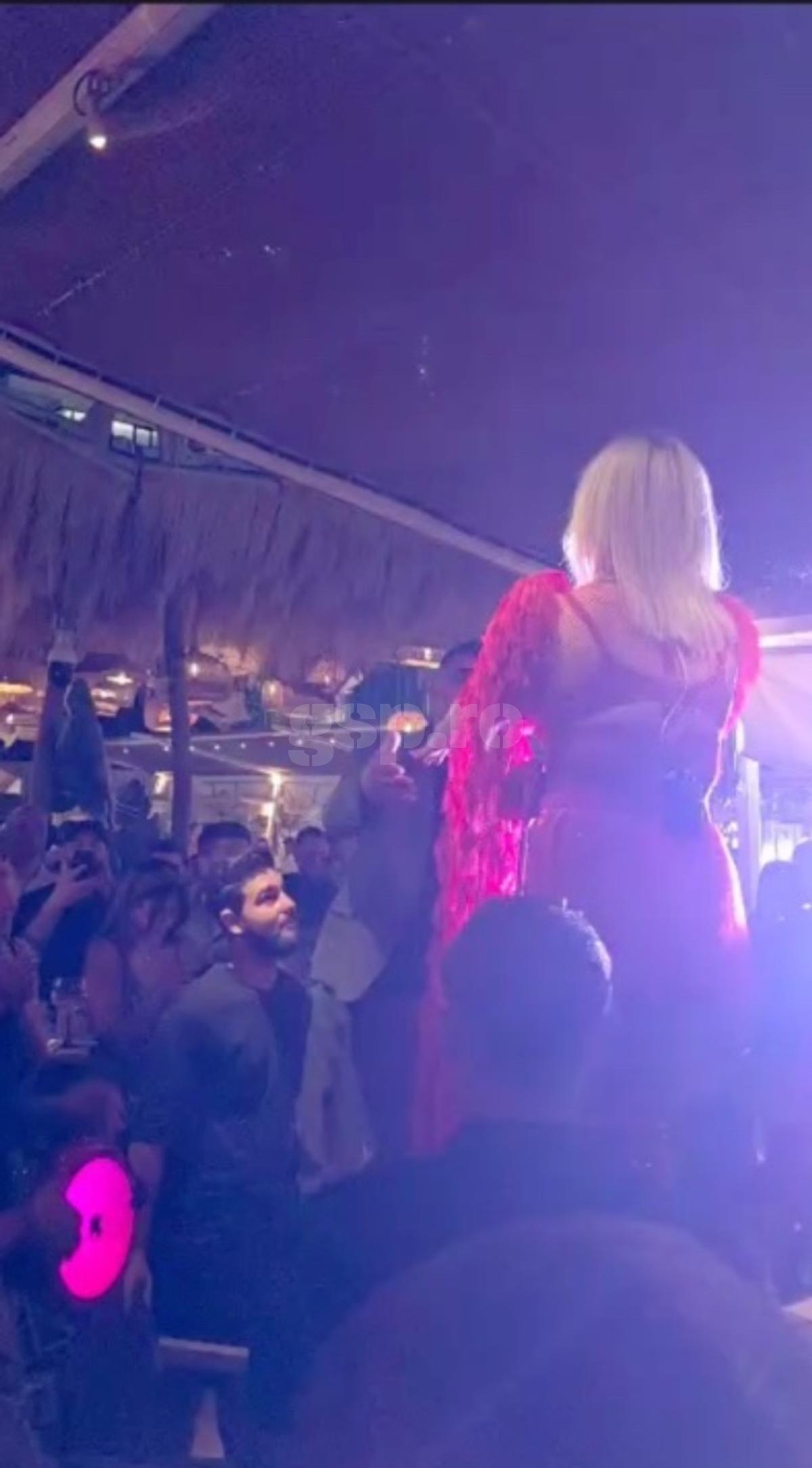 Loredana Groza, show pe mese în fața lui Gică și Ianis Hagi