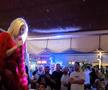 Loredana Groza, show pe mese în fața lui Gică și Ianis Hagi