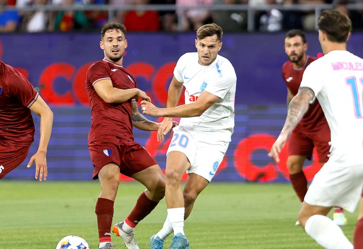 FCSB schimbă sistemul în turul 3 din Liga Campionilor » Tănase, Olaru și Politic se luptă pentru un loc de titular