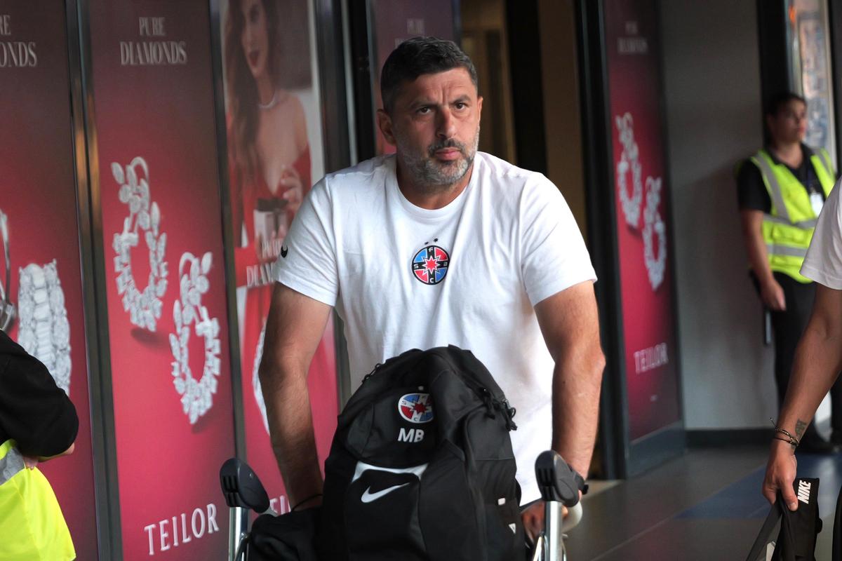 FCSB a revenit în țară » Primire emoționantă pentru Vali Crețu