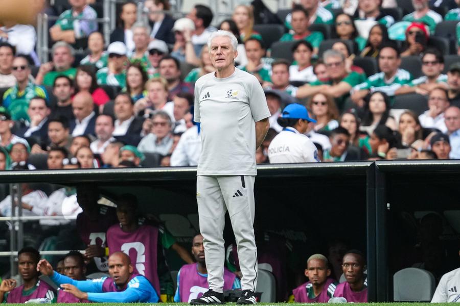 Hugo Broos nu va mai antrena Africa de Sud // foto: Imago Images Încă un antrenor pleacă după Campionatul Mondial: „Este ireversibil”