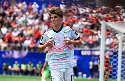 A marcat la Campionatul Mondial tot atâtea goluri câte a dat în ultimul sezon la club