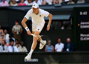 Fără istoric! Semifinala Jannik Sinner - Novak Djokovic, tranșată în doar 2 ore și 20 de minute