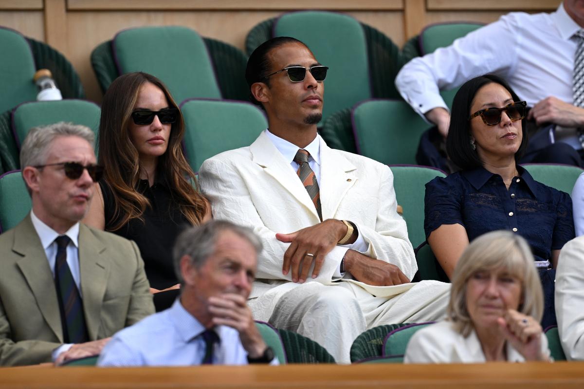 Virgil van Dijk și soția sa, Rike, au mers la Londra pentru „vânătoarea” favorită a milionarilor