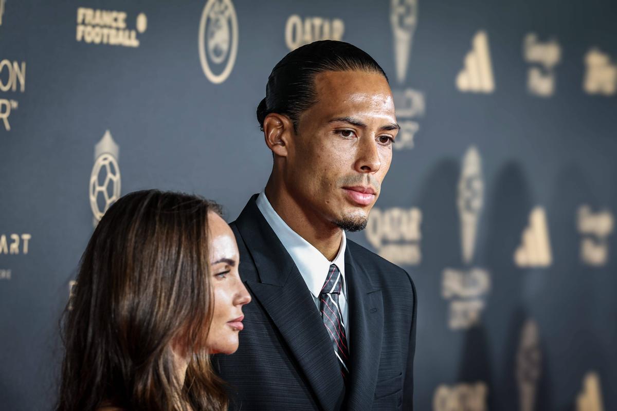 Virgil van Dijk și soția sa, Rike, au mers la Londra pentru „vânătoarea” favorită a milionarilor